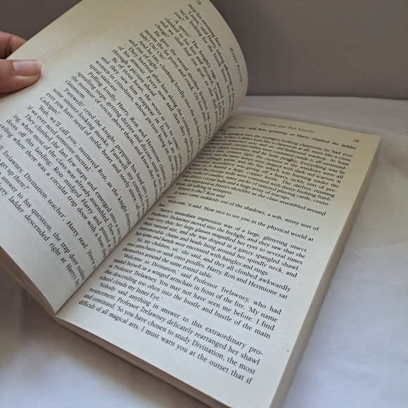 Harry Potter and the Prisoner of Azkaban J. K. Rowling Paper Back - Picture 8 of 13